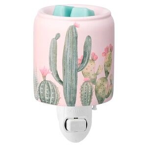 Scentsy Desert Darling Cactus Plug-In  Warmer